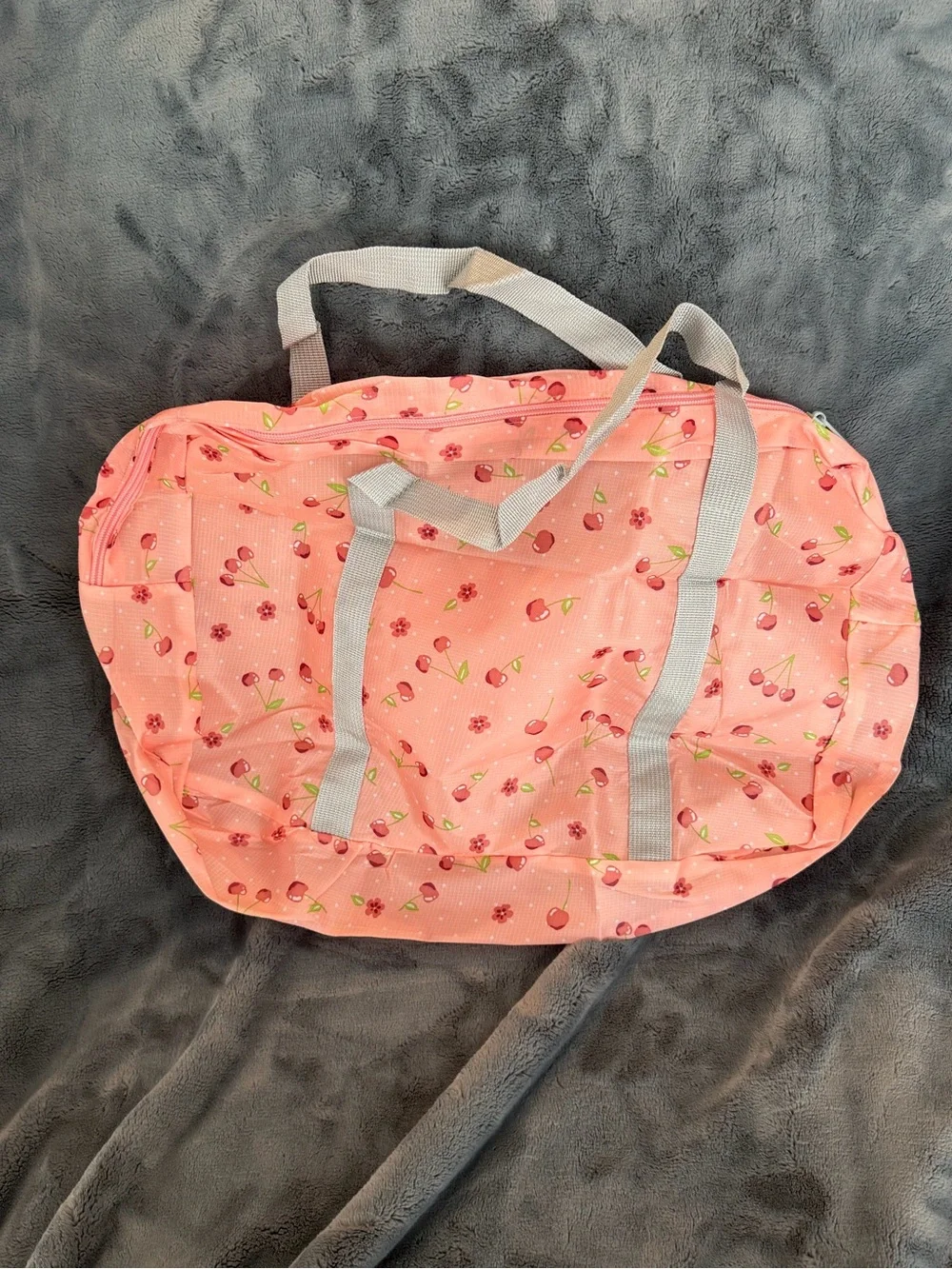 🩷🩷Sanrio MYSTERY BUNDLE w/ Hello Kitty Cherry Zippered Duffle Bag - Picture 4 of 12